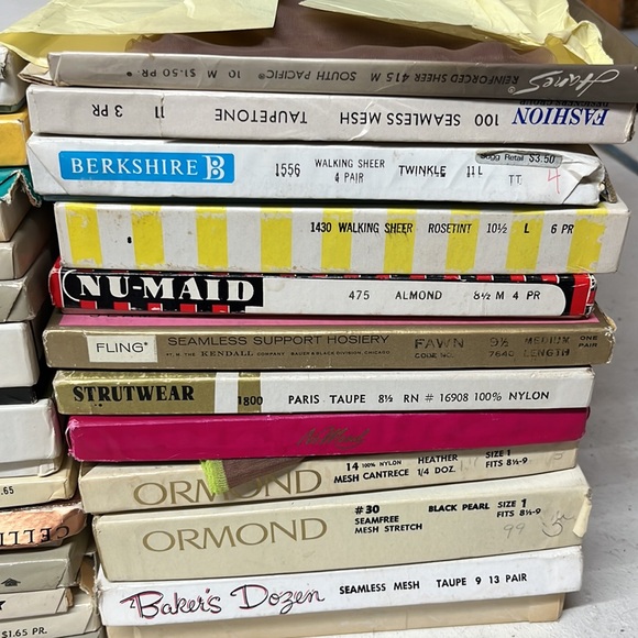 Vintage lot of Tights - Picture 3 of 5